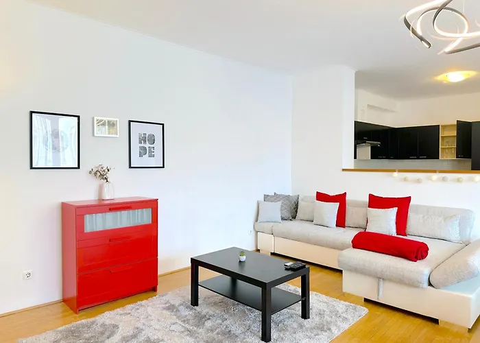 Spacious 3-Bedroom With Balcony & Free Parking